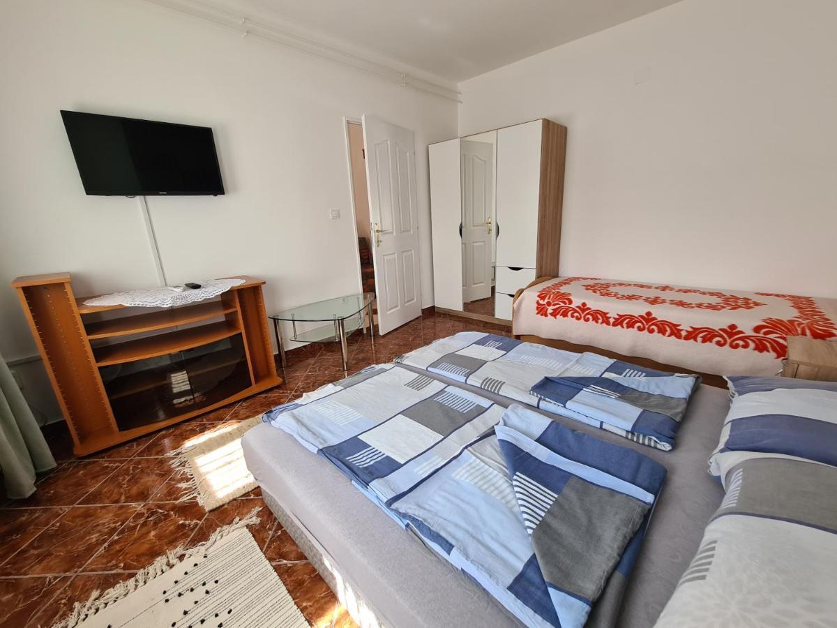Kriszta Apartman Balatongyörök Exterior foto
